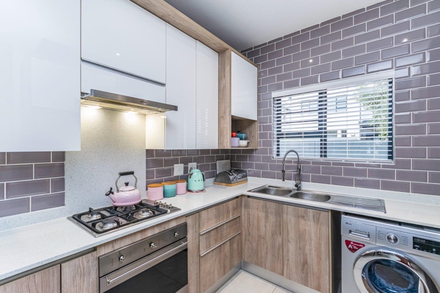 3 Bedroom Property for Sale in Pinehaven Gauteng