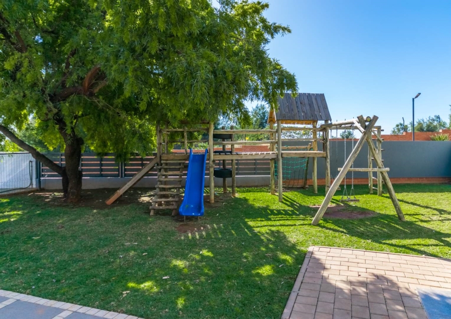 3 Bedroom Property for Sale in Pinehaven Gauteng
