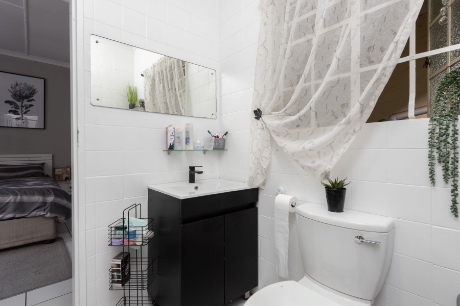 11 Bedroom Property for Sale in Mondeor Gauteng
