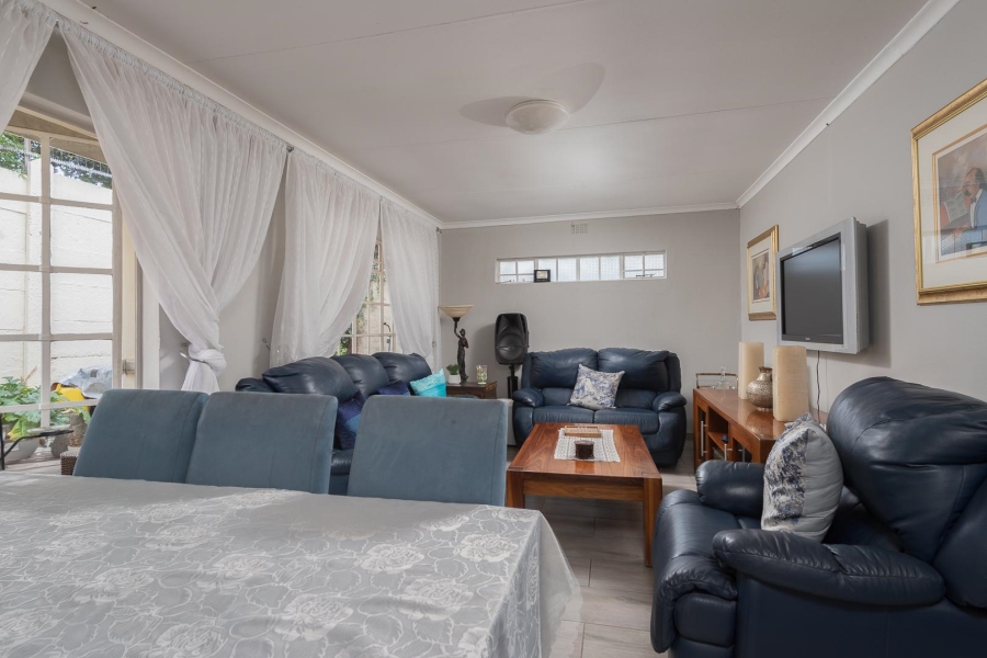 11 Bedroom Property for Sale in Mondeor Gauteng