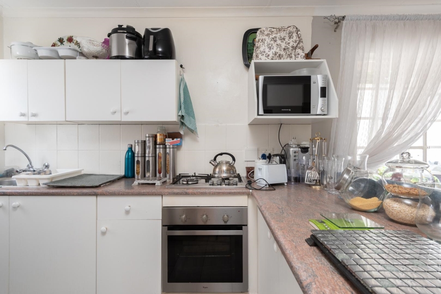 11 Bedroom Property for Sale in Mondeor Gauteng