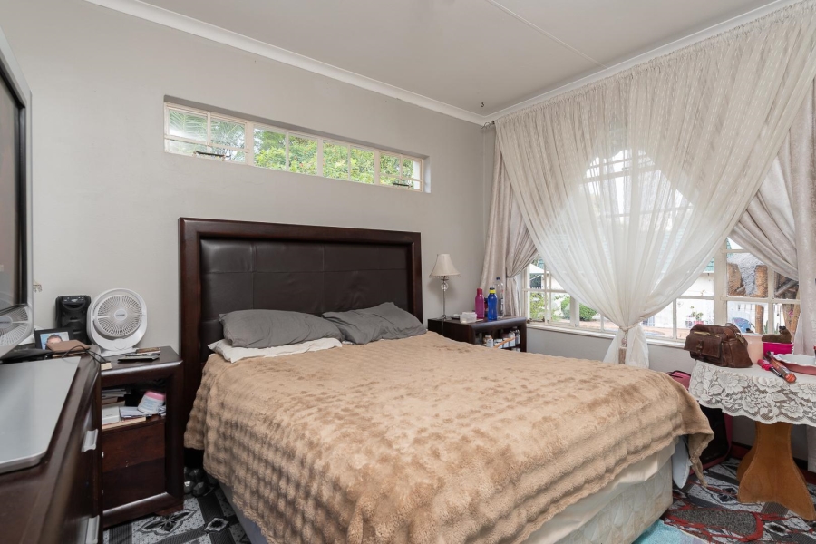 11 Bedroom Property for Sale in Mondeor Gauteng