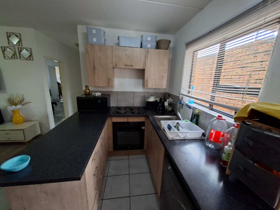 2 Bedroom Property for Sale in Roodepoort Gauteng