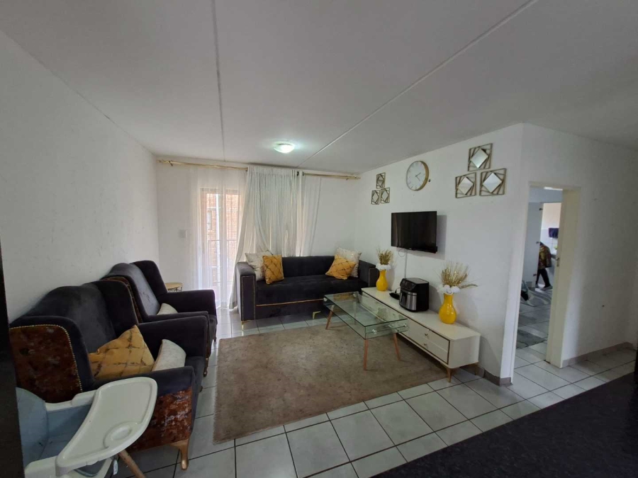 2 Bedroom Property for Sale in Roodepoort Gauteng