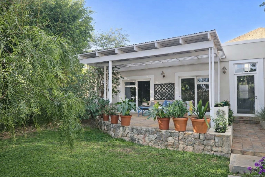 To Let 2 Bedroom Property for Rent in Parktown North Gauteng