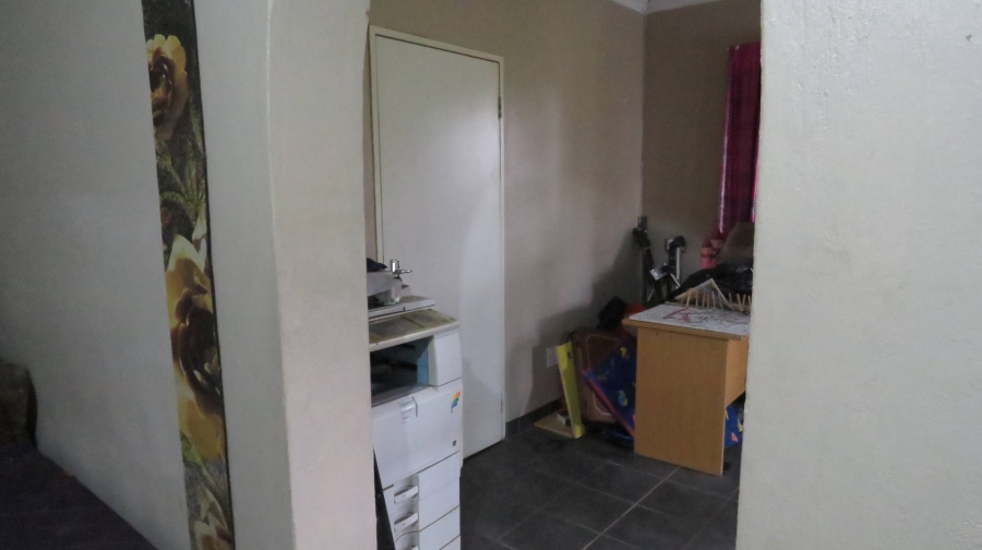 2 Bedroom Property for Sale in Raceview Gauteng