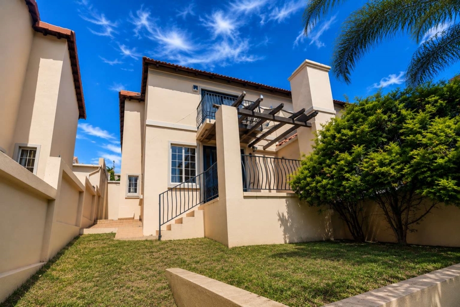 2 Bedroom Property for Sale in La Montagne Gauteng