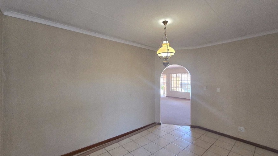 2 Bedroom Property for Sale in Montana Park Gauteng