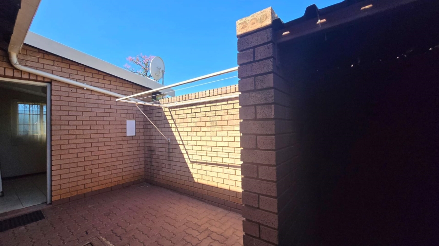 2 Bedroom Property for Sale in Montana Park Gauteng