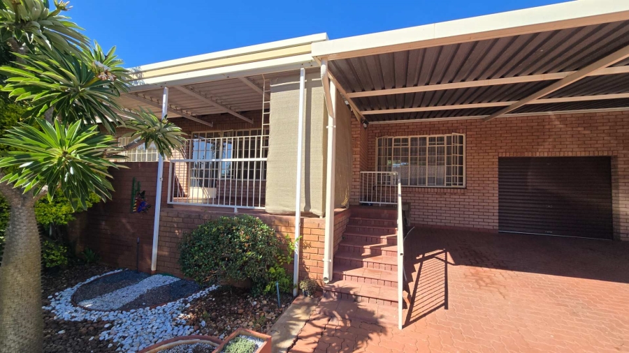 2 Bedroom Property for Sale in Montana Park Gauteng