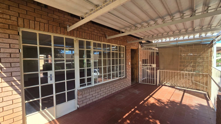 2 Bedroom Property for Sale in Montana Park Gauteng