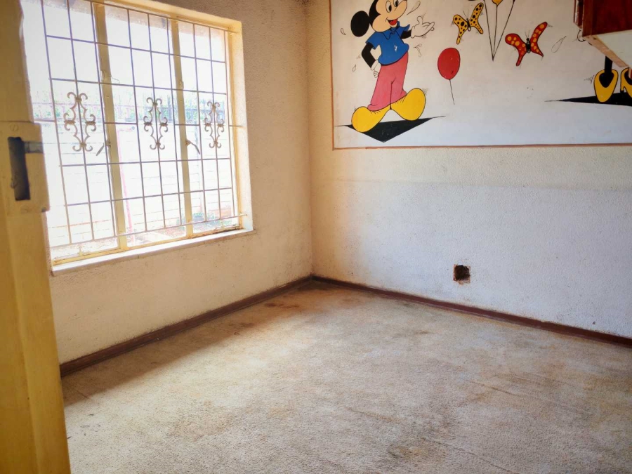 4 Bedroom Property for Sale in Lenasia South Gauteng