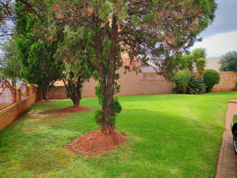 3 Bedroom Property for Sale in Lenasia Gauteng