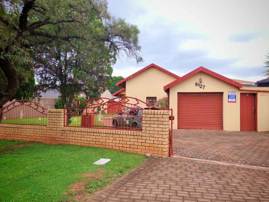 3 Bedroom Property for Sale in Lenasia Gauteng
