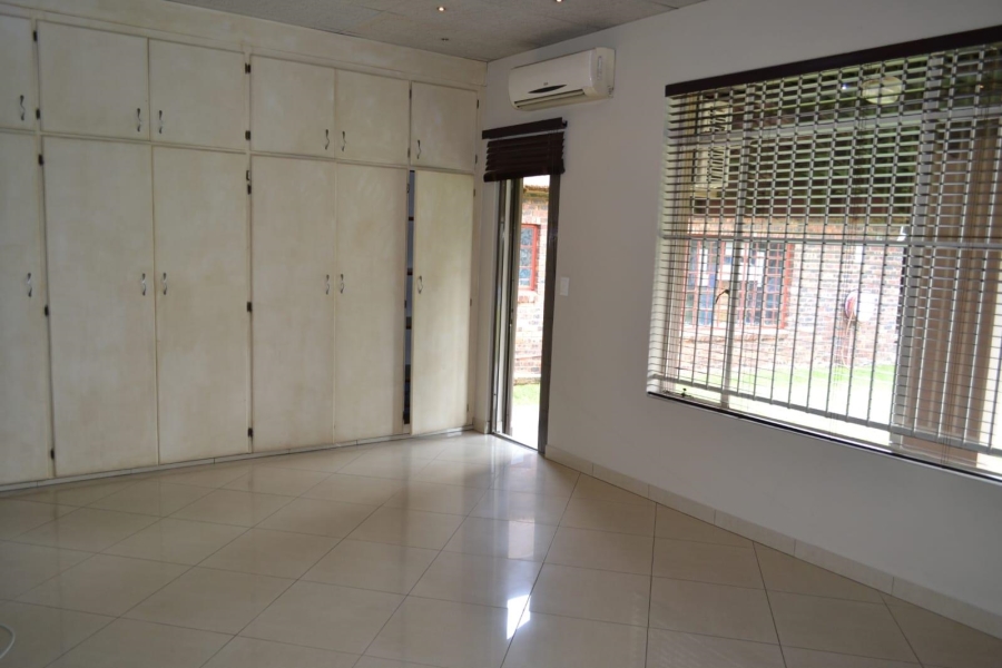 5 Bedroom Property for Sale in Risiville Gauteng