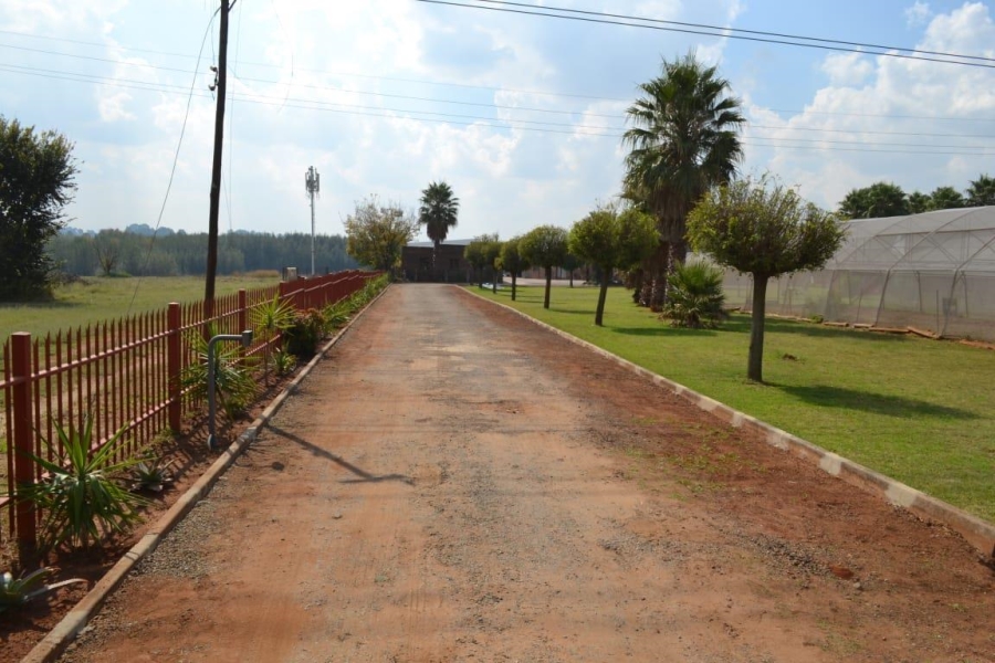 5 Bedroom Property for Sale in Risiville Gauteng