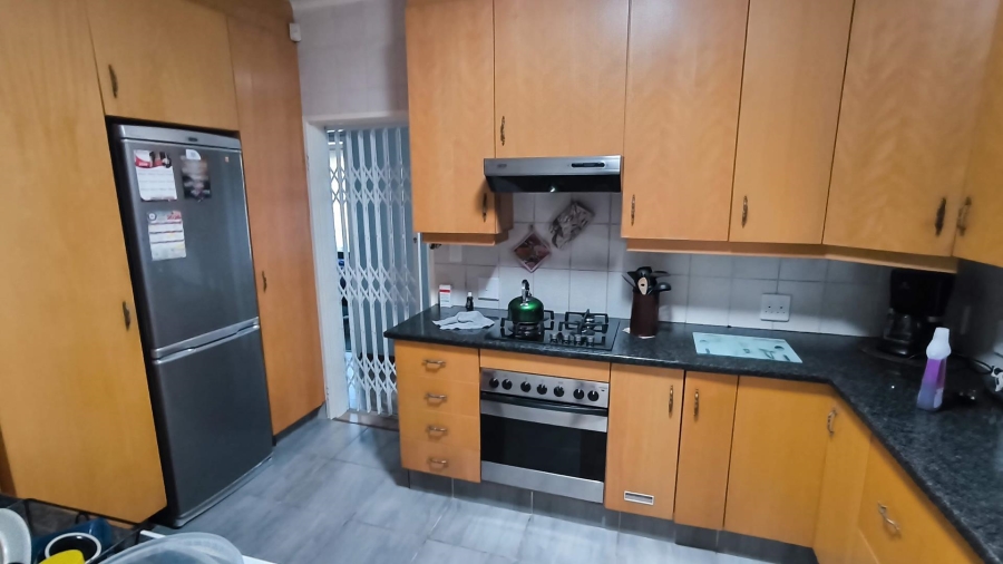 3 Bedroom Property for Sale in Brackendowns Gauteng