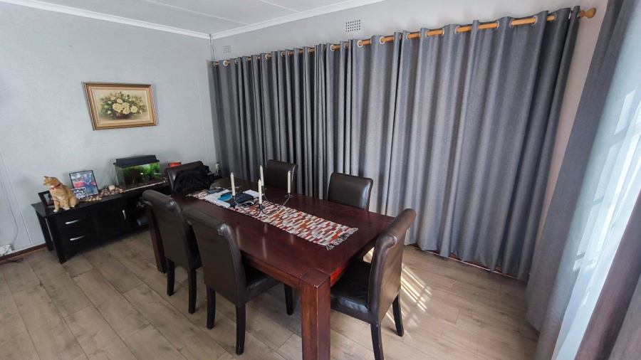 3 Bedroom Property for Sale in Brackendowns Gauteng