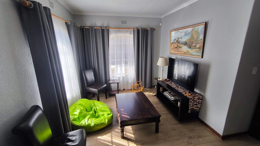 3 Bedroom Property for Sale in Brackendowns Gauteng