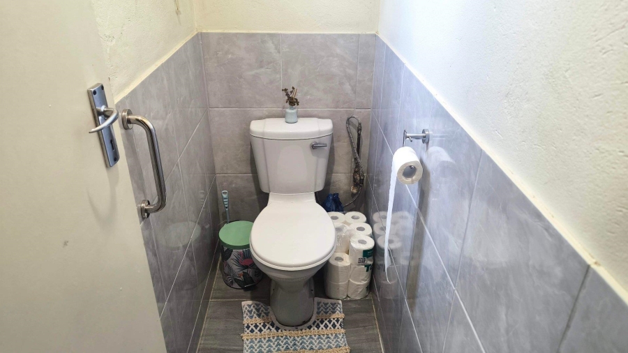 3 Bedroom Property for Sale in Brackendowns Gauteng