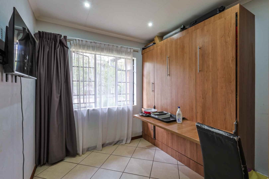 3 Bedroom Property for Sale in Equestria Gauteng