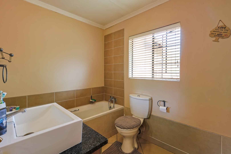 3 Bedroom Property for Sale in Equestria Gauteng