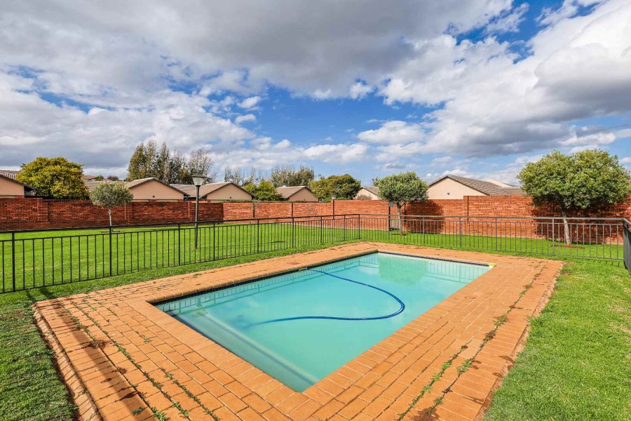 3 Bedroom Property for Sale in Equestria Gauteng