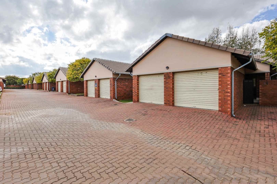 3 Bedroom Property for Sale in Equestria Gauteng