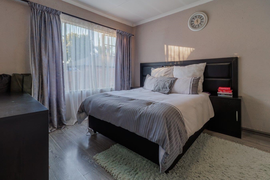 3 Bedroom Property for Sale in Heuwelsig Estate Gauteng