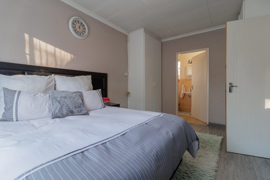 3 Bedroom Property for Sale in Heuwelsig Estate Gauteng
