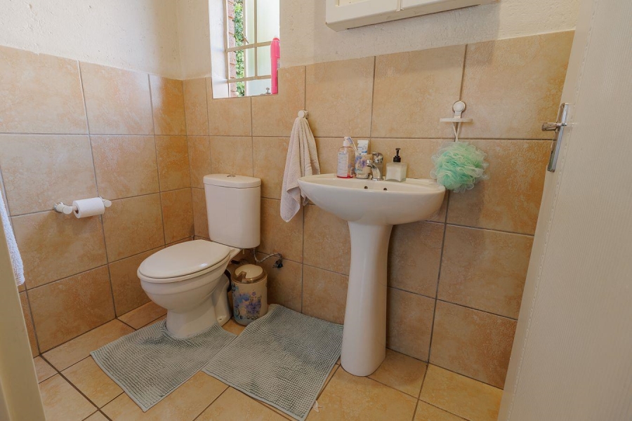 3 Bedroom Property for Sale in Heuwelsig Estate Gauteng