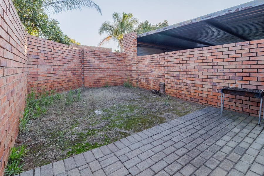 3 Bedroom Property for Sale in Heuwelsig Estate Gauteng