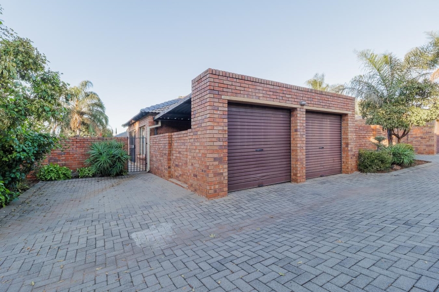 3 Bedroom Property for Sale in Heuwelsig Estate Gauteng