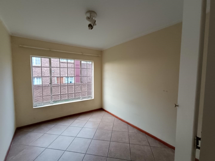 2 Bedroom Property for Sale in The Reeds Gauteng