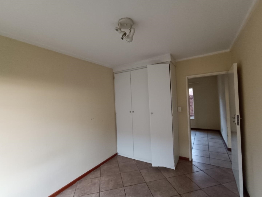 2 Bedroom Property for Sale in The Reeds Gauteng