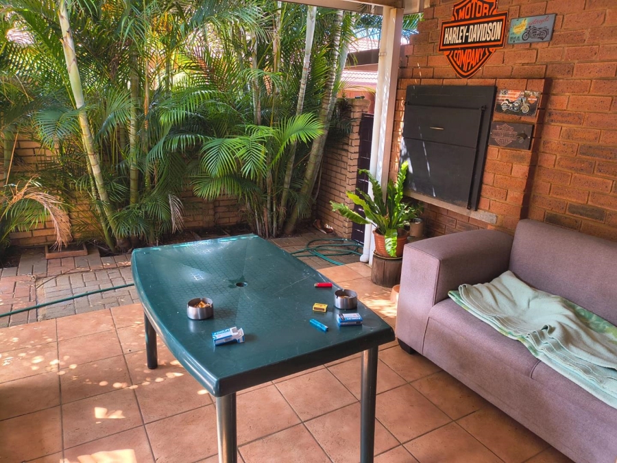 3 Bedroom Property for Sale in Equestria Gauteng