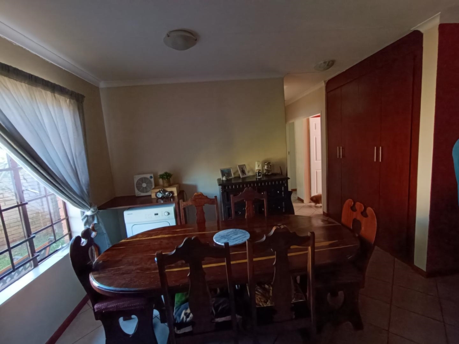 3 Bedroom Property for Sale in Equestria Gauteng