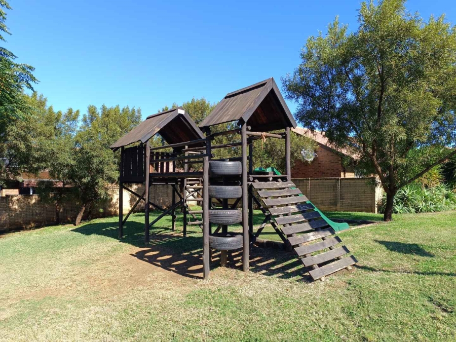 3 Bedroom Property for Sale in Equestria Gauteng