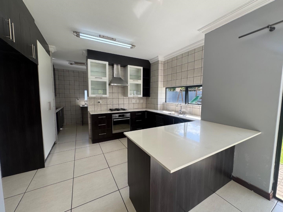 To Let 4 Bedroom Property for Rent in Midstream Hill Gauteng