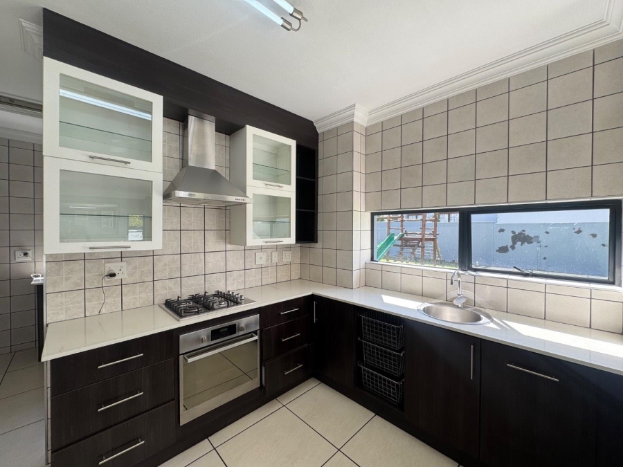 To Let 4 Bedroom Property for Rent in Midstream Hill Gauteng