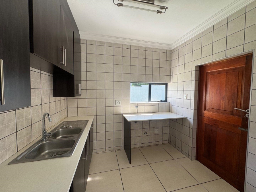 To Let 4 Bedroom Property for Rent in Midstream Hill Gauteng
