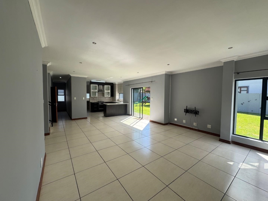 To Let 4 Bedroom Property for Rent in Midstream Hill Gauteng