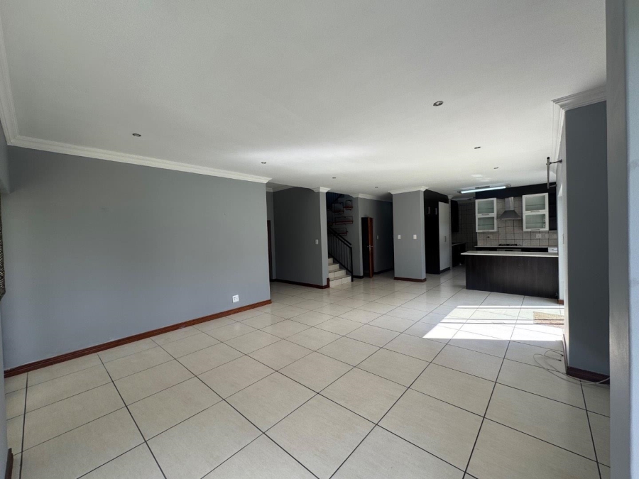To Let 4 Bedroom Property for Rent in Midstream Hill Gauteng