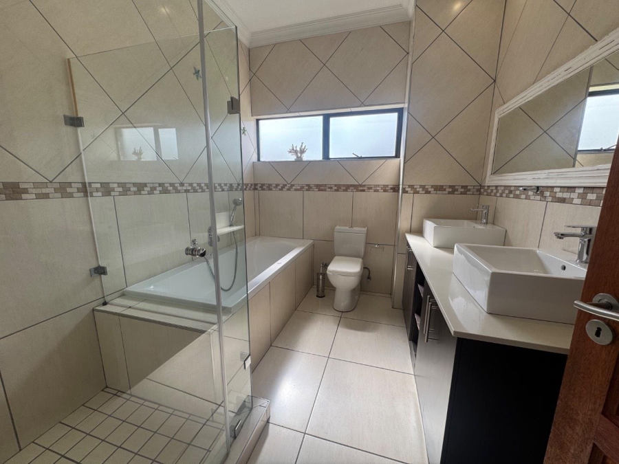 To Let 4 Bedroom Property for Rent in Midstream Hill Gauteng