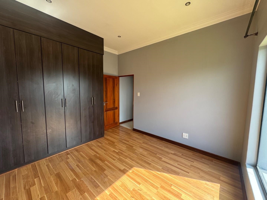 To Let 4 Bedroom Property for Rent in Midstream Hill Gauteng