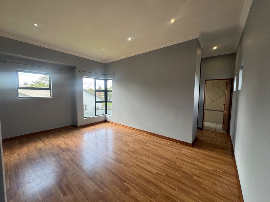 To Let 4 Bedroom Property for Rent in Midstream Hill Gauteng