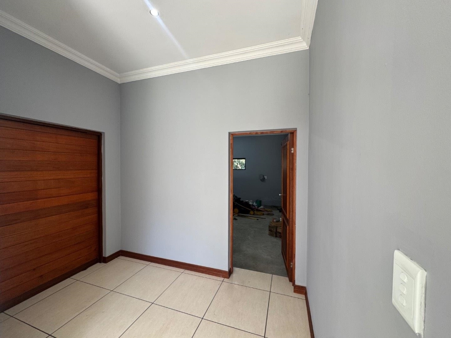 To Let 4 Bedroom Property for Rent in Midstream Hill Gauteng