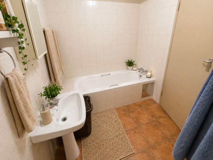 3 Bedroom Property for Sale in Val de Grace Gauteng