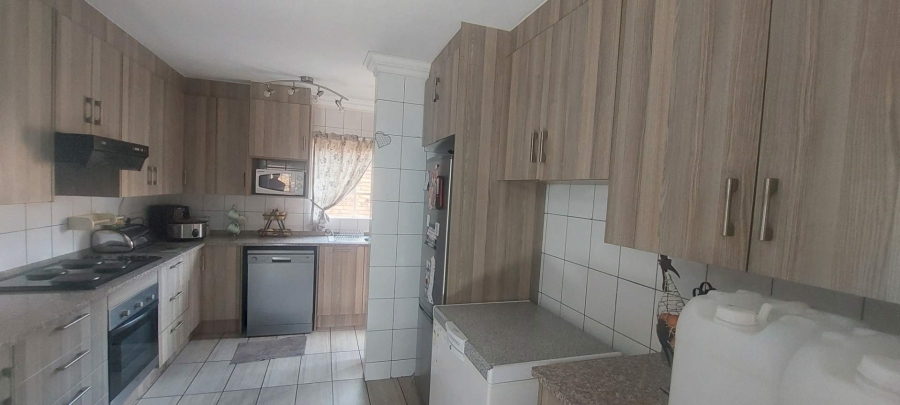 3 Bedroom Property for Sale in Moreleta Park Gauteng