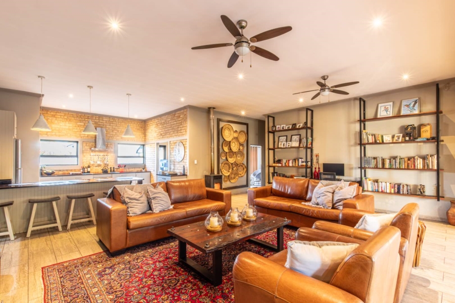 4 Bedroom Property for Sale in Homes Haven Gauteng